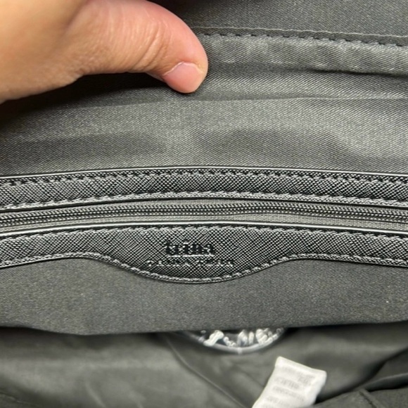 TRINA TURK Medium Sized Tote Pastel Chevron Print in Vegan Leather NWT! - Picture 6 of 9